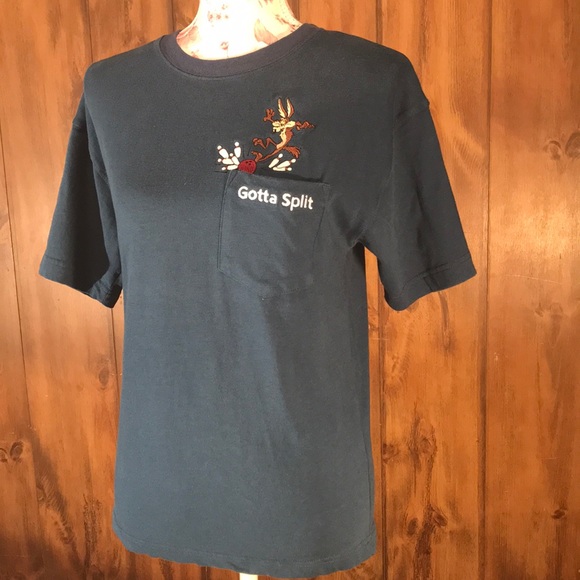 Warner bros Tops - Gotta Split T- Shirt 🎳